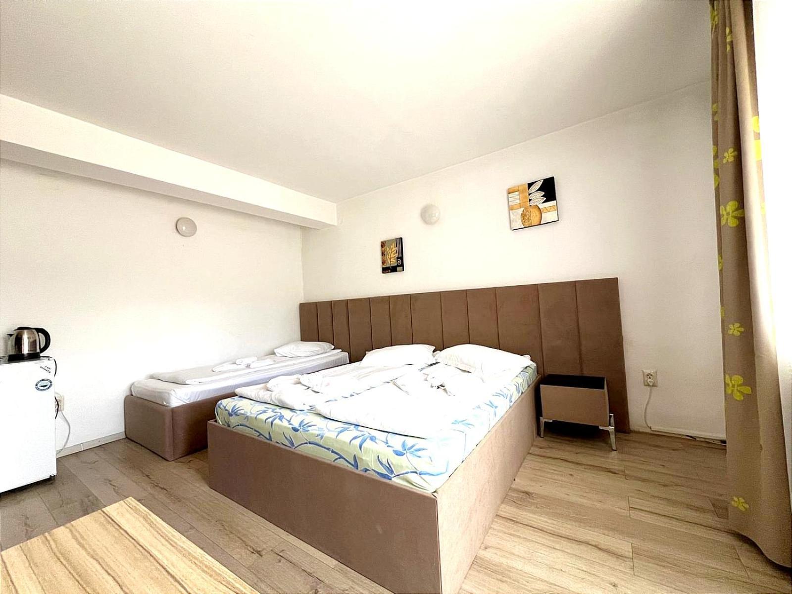 Aigi Rooms Vila Buşteni Exteriör bild